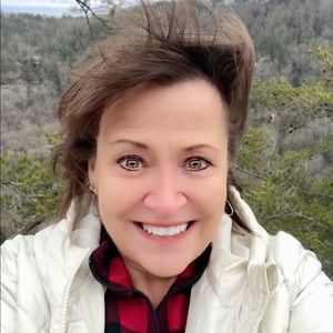 Meet your Posher, Sandra d.